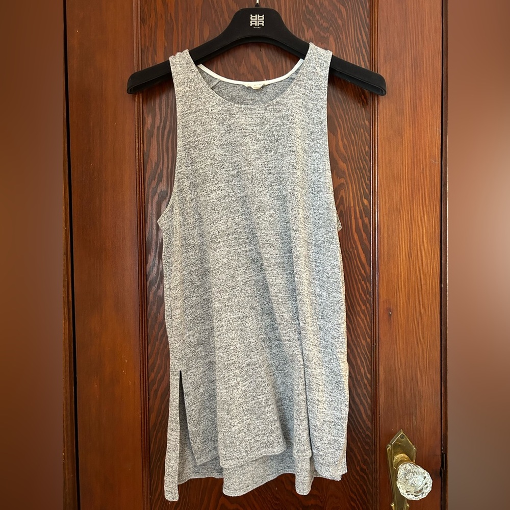 Wilfred Free Heather Grey Flowy Tank Top S